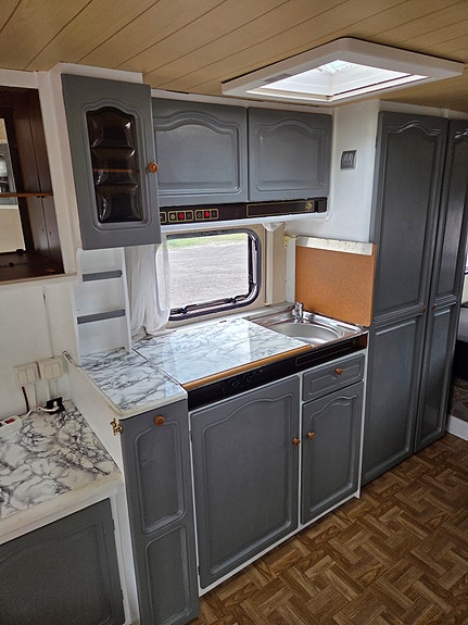 Knaus Azur 630 3 of 5