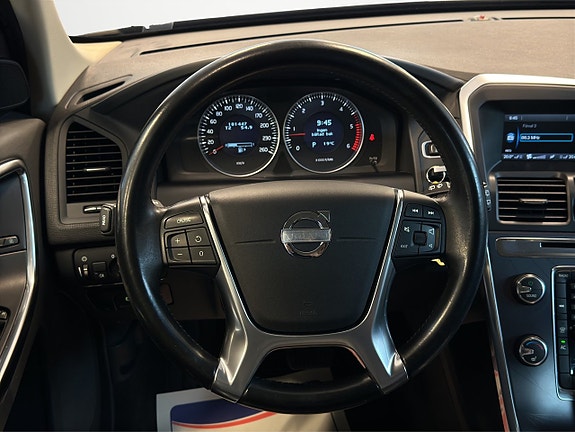 Volvo XC60 15 of 27
