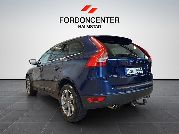 Volvo XC60 8 of 27