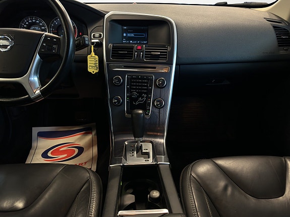 Volvo XC60 18 of 27