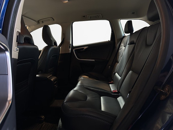 Volvo XC60 23 of 27