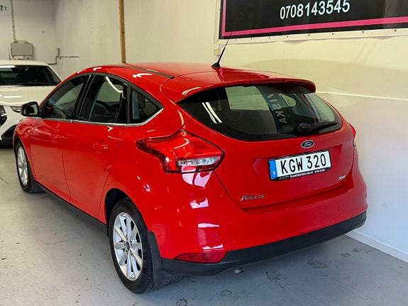 Ford Focus 7 of 18