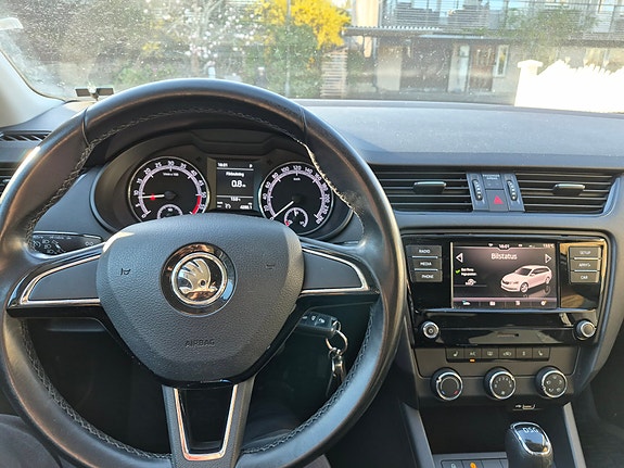 Skoda Octavia 5 of 10