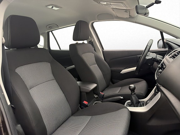 Suzuki SX4 S-Cross 19 of 25