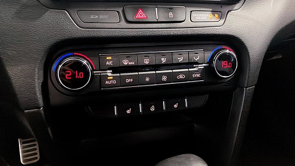 Kia Ceed 13 of 17