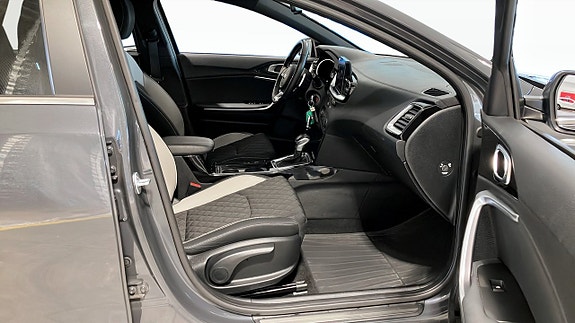 Kia Ceed 3 of 17