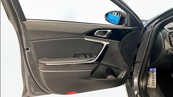 Kia Ceed 11 of 17