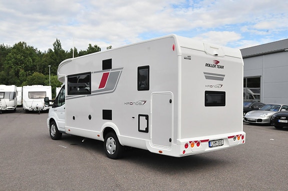 Roller Team KRONOS 274 TL 5 Bältade platser 6 sovplatser Dieselpanna 4 of 14