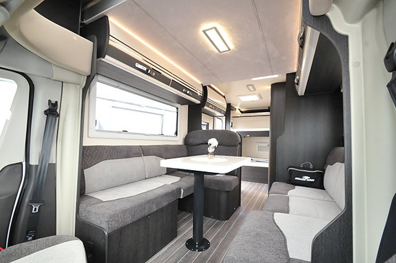 Roller Team KRONOS 274 TL 5 Bältade platser 6 sovplatser Dieselpanna 9 of 14