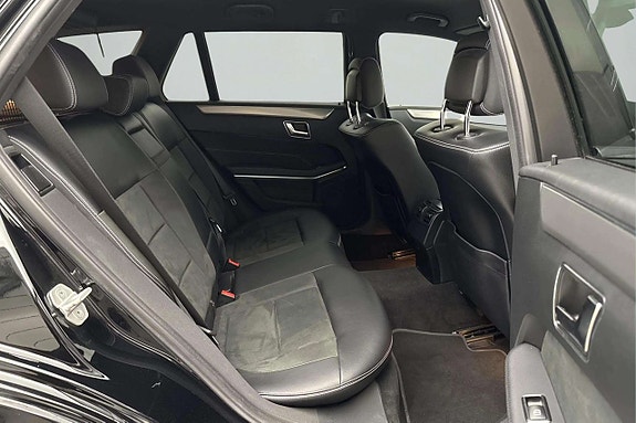 Mercedes-Benz E220 14 of 15