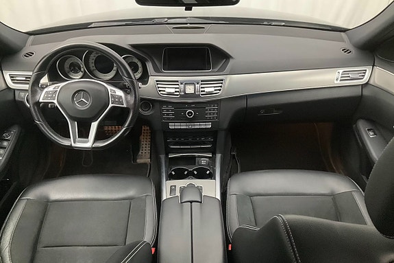 Mercedes-Benz E220 9 of 15