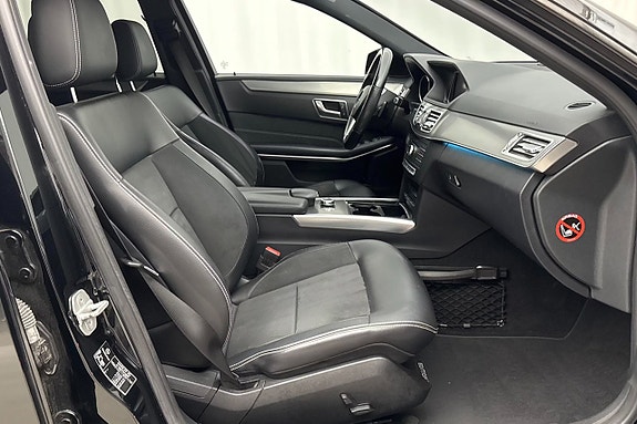 Mercedes-Benz E220 13 of 15