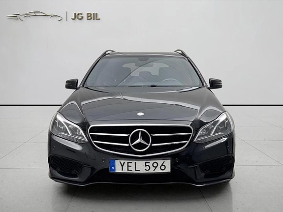 Mercedes-Benz E220 7 of 15