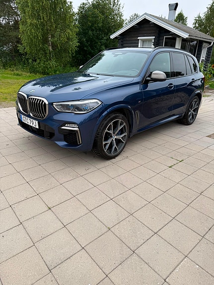BMW X5 3 of 8