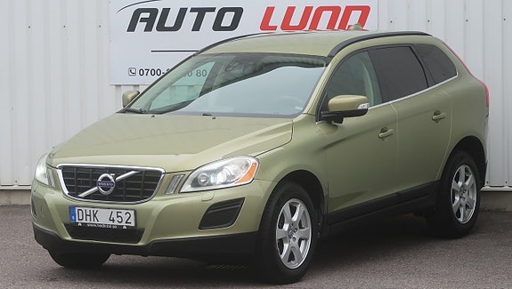 Volvo XC60 3 of 25