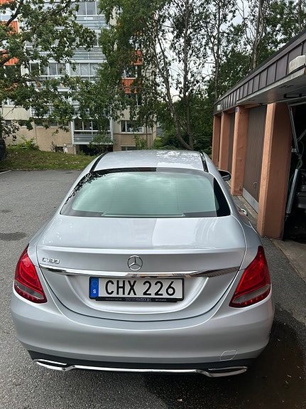 Mercedes-Benz C180 3 of 11