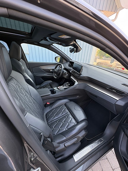 Peugeot 3008 10 of 25