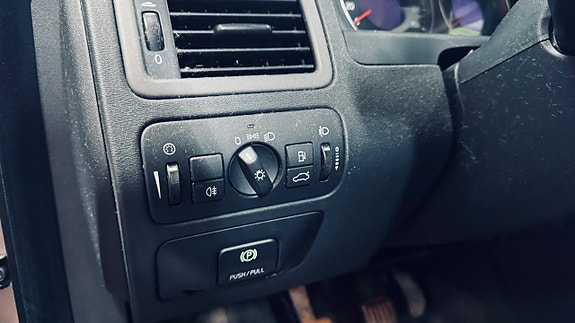 Volvo V70 9 of 14