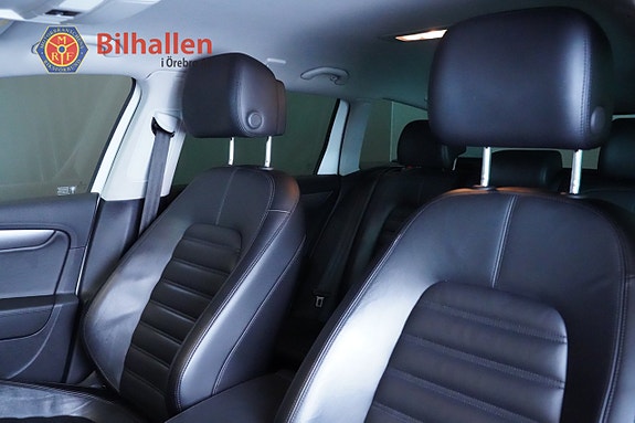 Volkswagen Passat 18 of 22