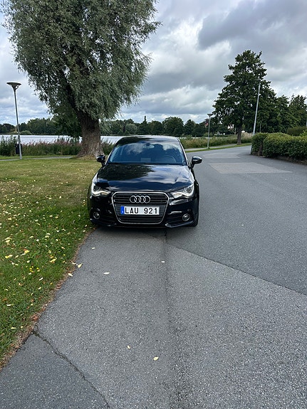 Audi A1 3 of 6