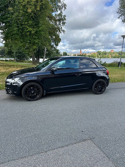 Audi A1 2 of 6
