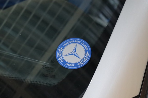 Mercedes-Benz SLK230 7 of 30