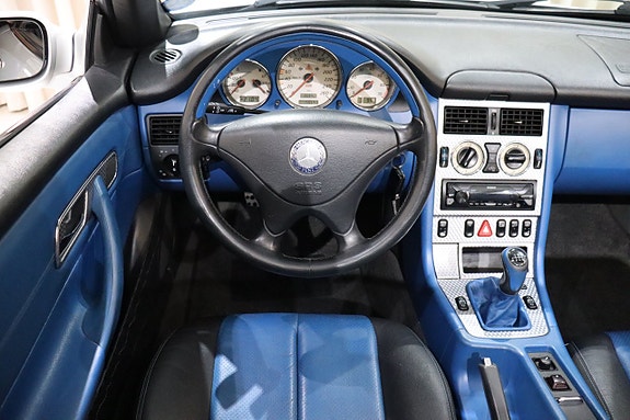 Mercedes-Benz SLK230 22 of 30