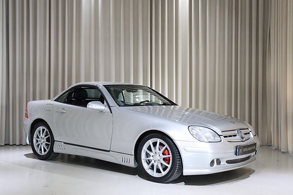 Mercedes-Benz SLK230 2 of 30