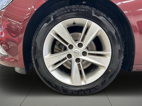 Opel Insignia 14 of 24