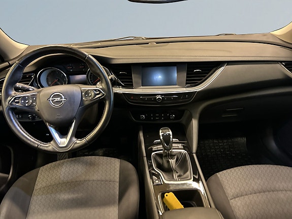 Opel Insignia 8 of 24