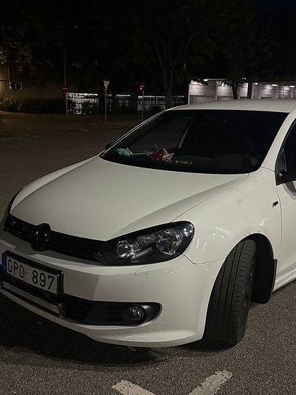 Volkswagen Golf VI 4 of 13