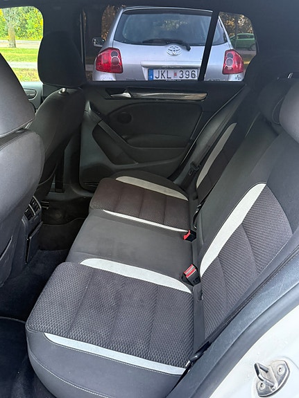 Volkswagen Golf VI 9 of 13