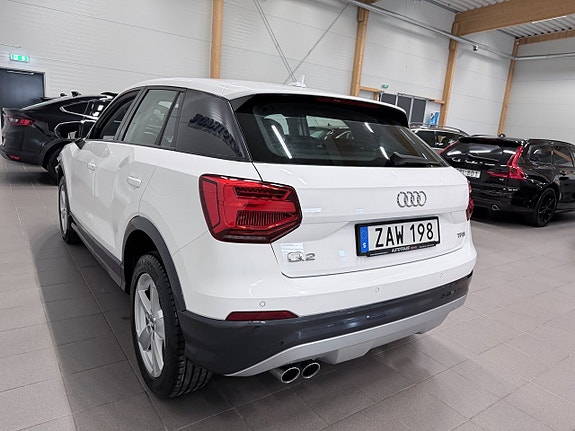 Audi Q2 10 of 17