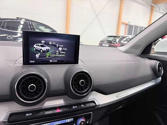 Audi Q2 13 of 17