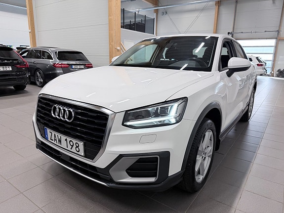 Audi Q2 3 of 17