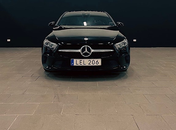 Mercedes-Benz A180 d 8 of 10