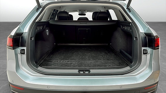 Volkswagen Passat 13 of 14