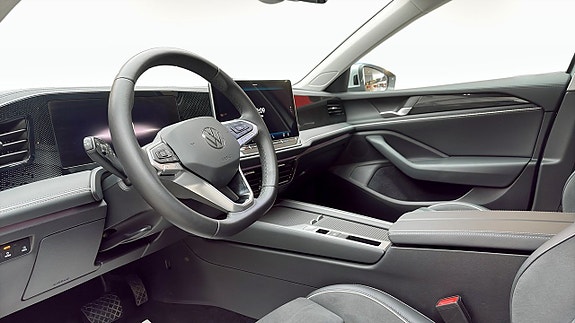Volkswagen Passat 7 of 14