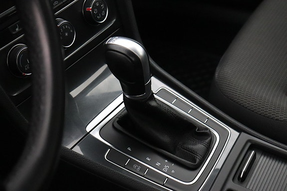 Volkswagen Golf I 11 of 19