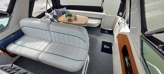 Sea Ray Sundancer 290 -95 | 2 x Mercruiser 4.3 | Mycket nytt 4 of 10
