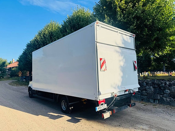 Iveco Daily 70C18 Automat Långt Skåp Bakgavellyft 4 of 9