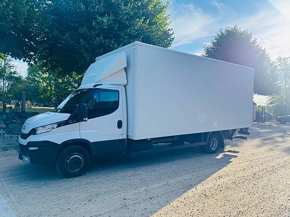 Iveco Daily 70C18 Automat Långt Skåp Bakgavellyft