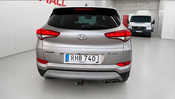 Hyundai Tucson 7 of 22