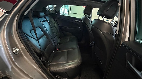 Hyundai Tucson 13 of 22
