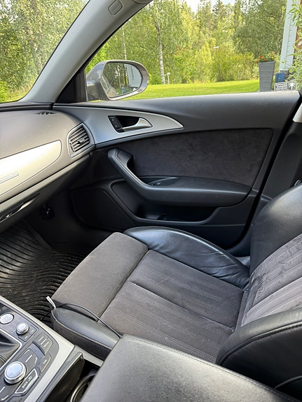 Audi A6 12 of 30