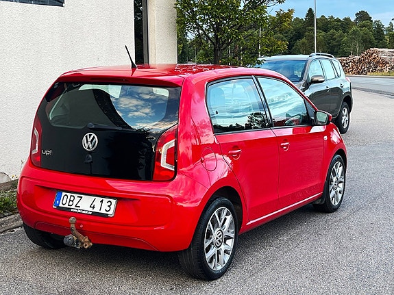 Volkswagen UP! 4 of 17
