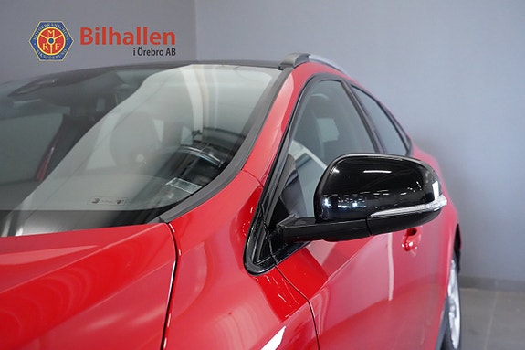 Volvo V40 Cross Country 3 of 24