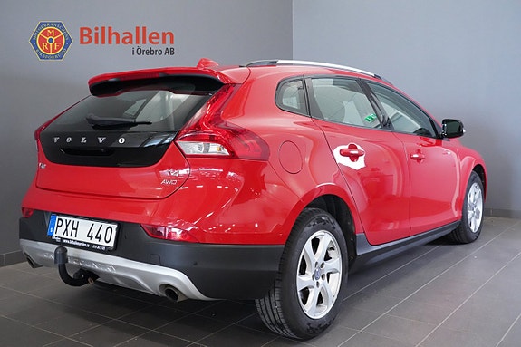 Volvo V40 Cross Country 4 of 24