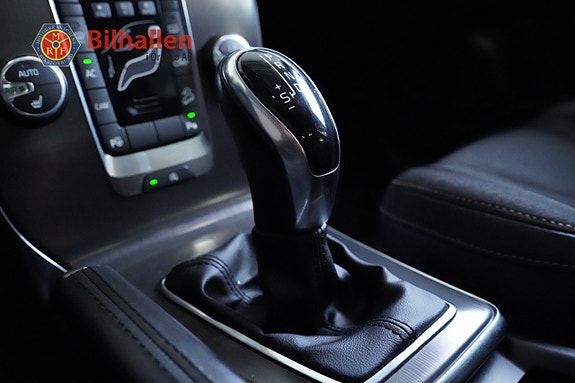 Volvo V40 Cross Country 18 of 24