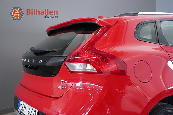 Volvo V40 Cross Country 5 of 24